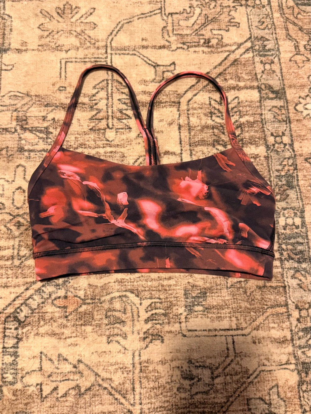 Lululemon size 4 sports bra
